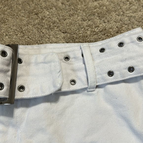 PRINCESS POLLY Iconic Cargo White Mini Skirt ~ Size 16 - Picture 4 of 7